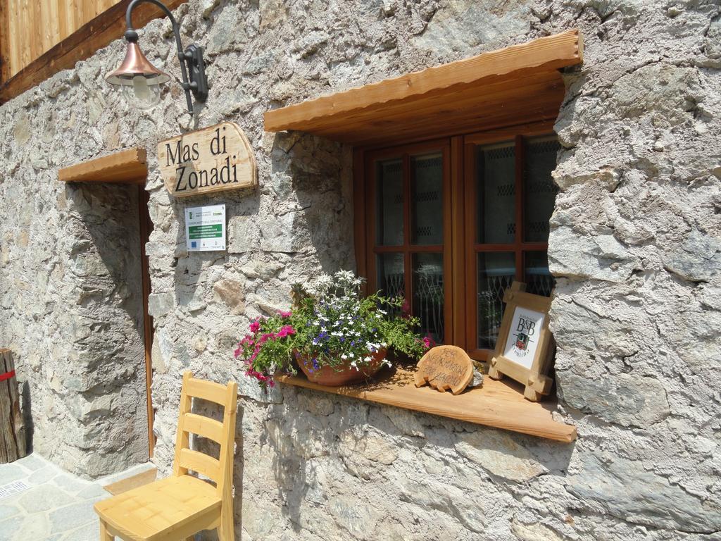 B&B Mas Di Zonadi Rabbi Buitenkant foto
